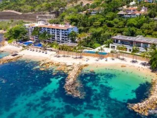 Puerto Vallarta Resorts Dealing With Staff Shortages Amid Destination’s Soaring Popularity