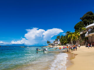 Puerto Vallarta Authorities Urge Tourists To Be Cautious At This Beach Right Now