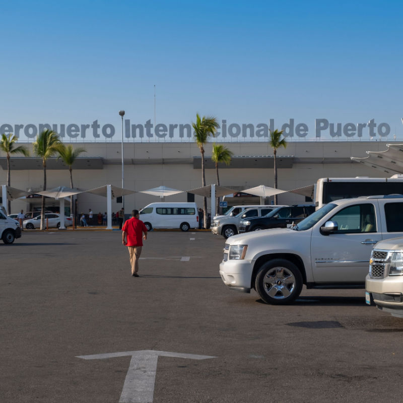 parking area in puerto vallarta international airport