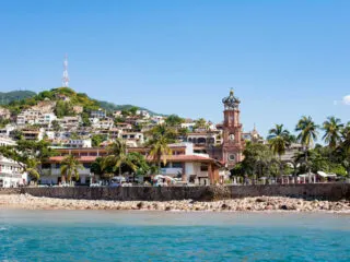 5 Ways To Save Money On Your Next Puerto Vallarta Getaway Amid Strong Peso (1)