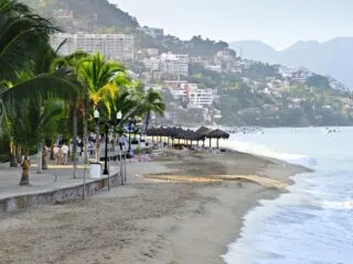 Puerto Vallarta Beaches Safe For Tourists Once Again 